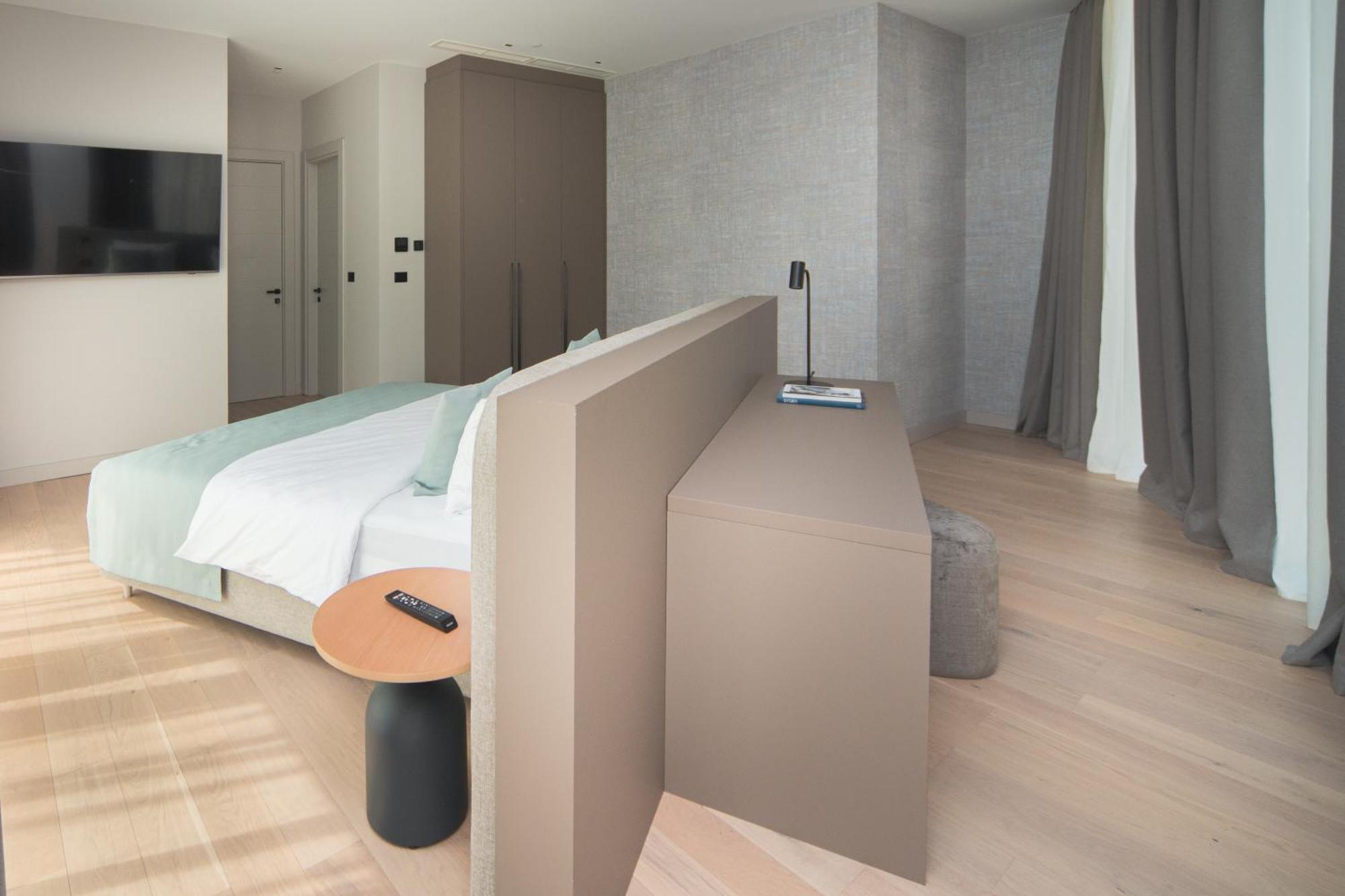Sea Star 5* Budva